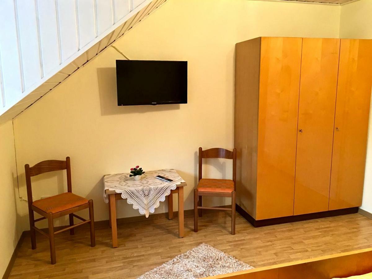 Gaestehaus Hoffmann Farschweiler Eksteriør billede
